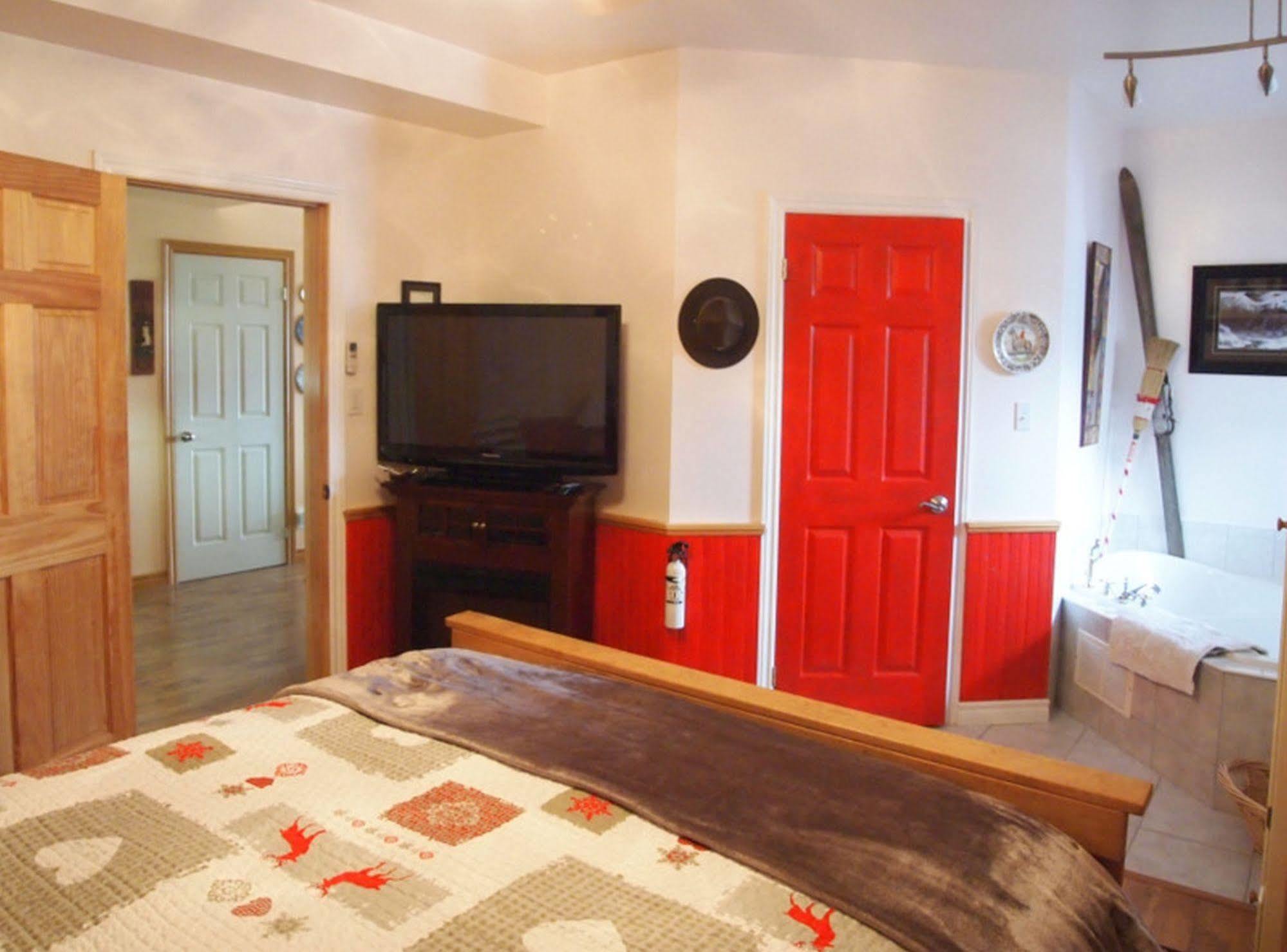 Our Valley View Bed & Breakfast ハンプトン エクステリア 写真