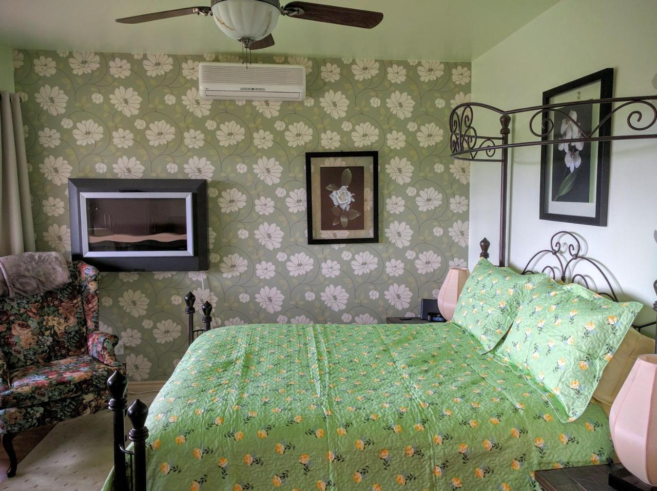 Our Valley View Bed & Breakfast ハンプトン エクステリア 写真